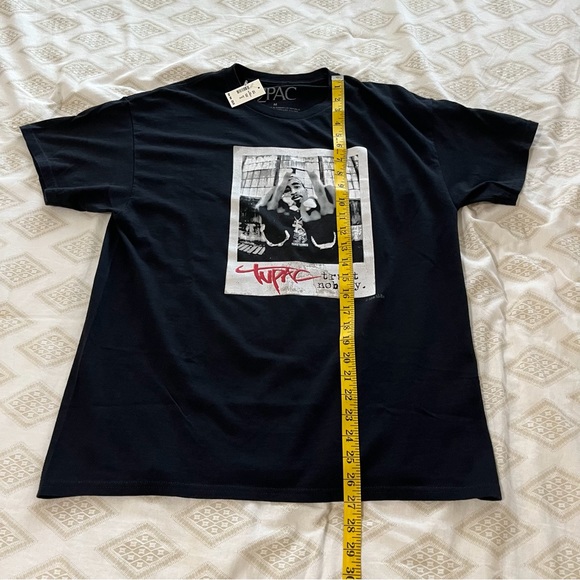 2PAC trust nobody Vintage New With Tags Black T-Shirt Size Medium - Picture 8 of 9